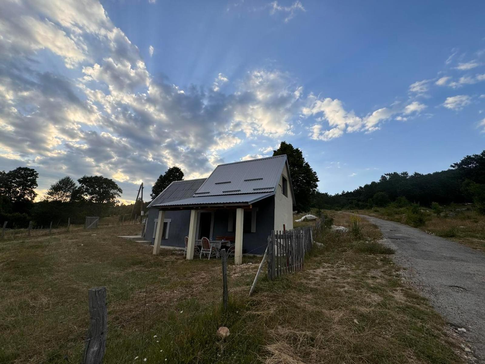Vila Vikendica Kutnja Njiva Savnik Exteriér fotografie